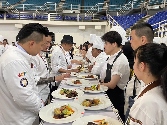 【榮譽獲獎】餐飲系學生參加2024 BOTC馬來西亞檳城國際廚藝大賽，勇奪5金8銀7銅2佳作