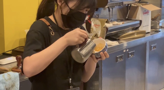 【榮譽獲獎】餐飲系學生參加「2026年金樽盃國際雞尾酒調酒大賽：咖啡拉花（高中職組＆大專職業組）競賽」，獲得4金圖片