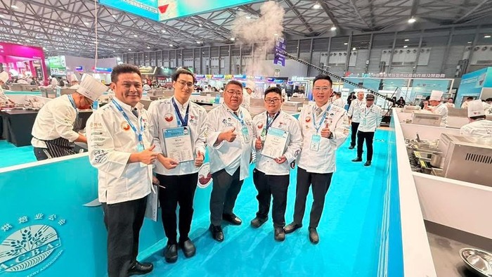 【榮譽獲獎】餐飲事業系學生參加「2025 FHC中國國際烹飪藝術比賽 」，1銀1銅圖片