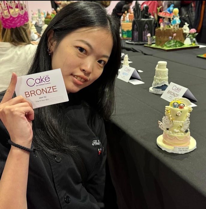 【榮譽獲獎】烘焙學程學生參加「2024英國國際蛋糕競賽/Cake international competition」，榮獲2銀1銅。